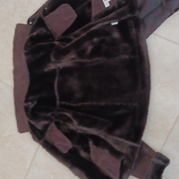 Winter Vintage Cropped Jacket - Picture 10 of 10